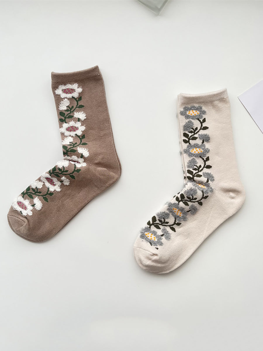 2 Pairs Women Autumn Flower Flocking Cotton Socks