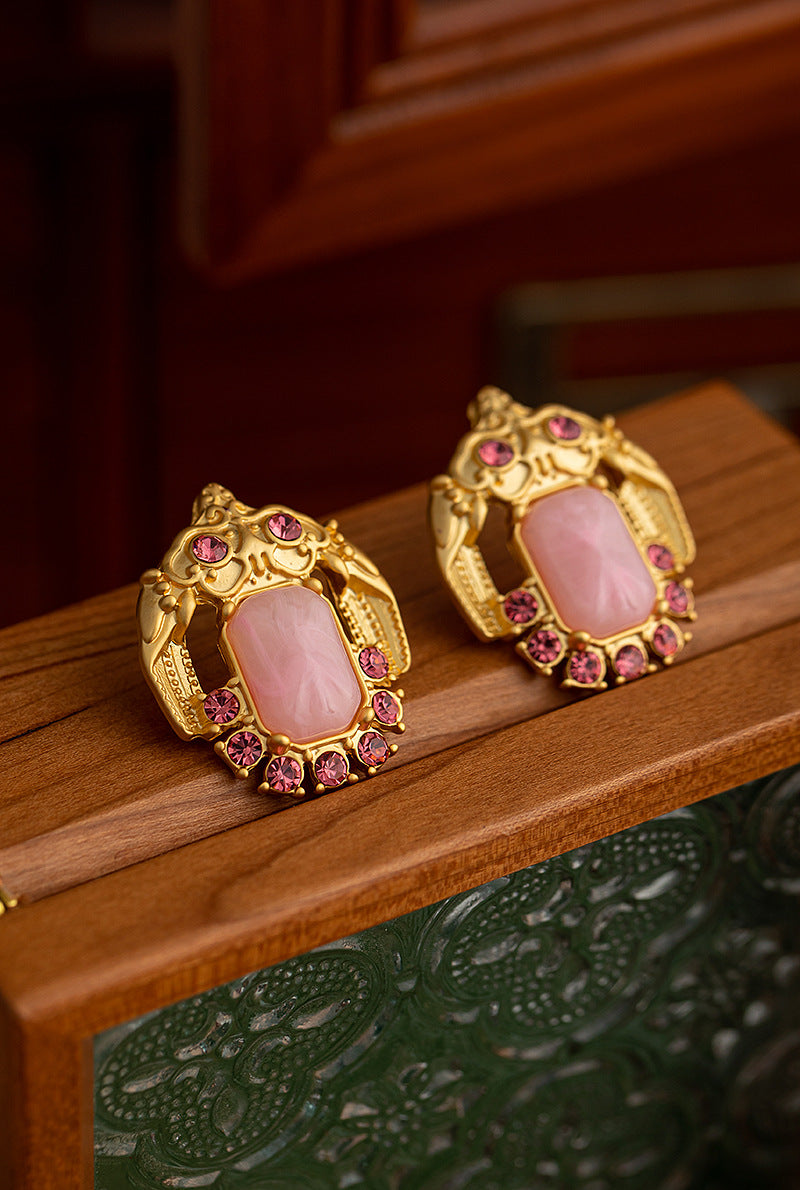 Retro Palace Style All-Match High-End Stud Earrings