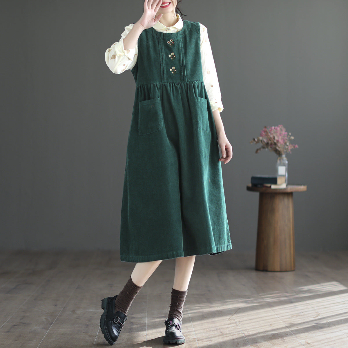 Loose And Slim All-Match Corduroy Embroidered Dress